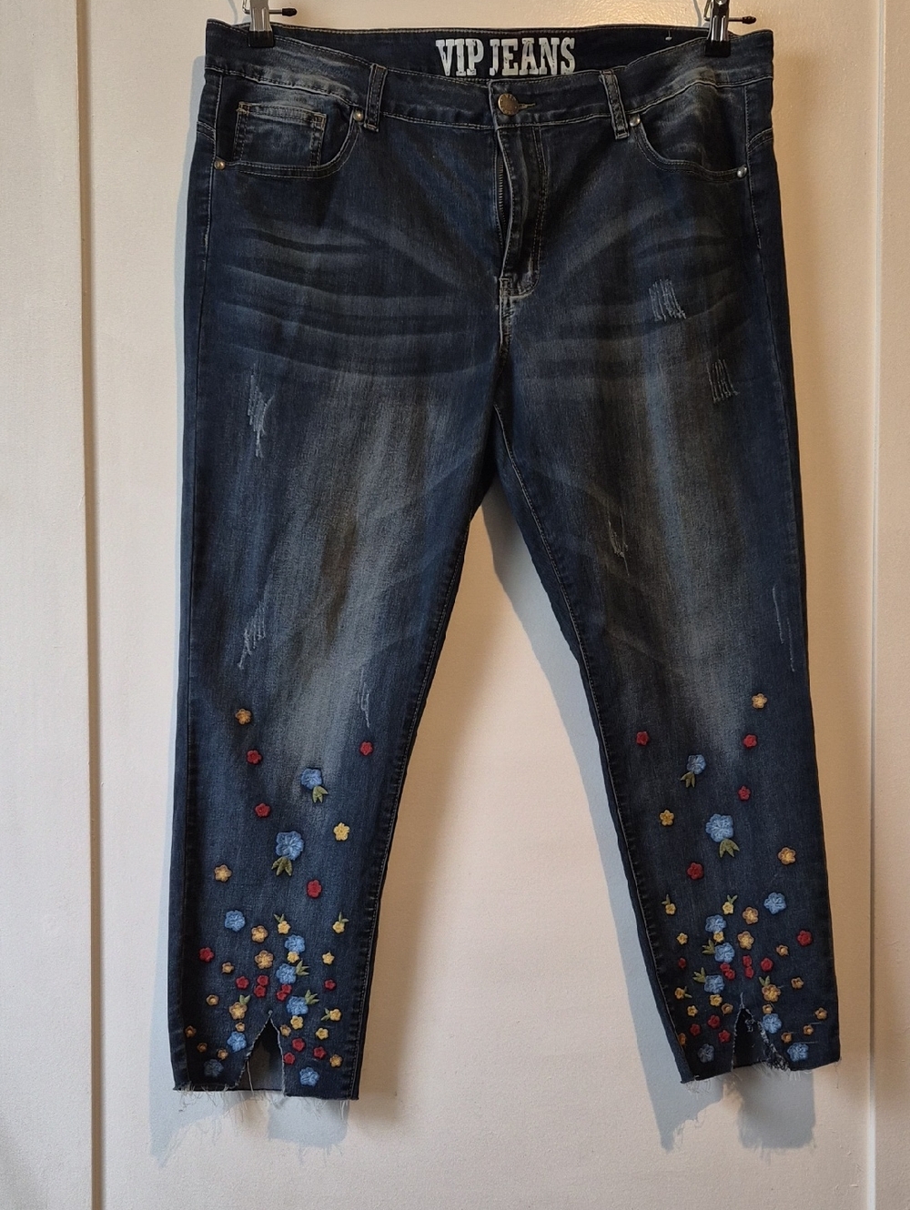 VIP Dark Blue Cropped Jeans with Multicolor Floral Embroidery